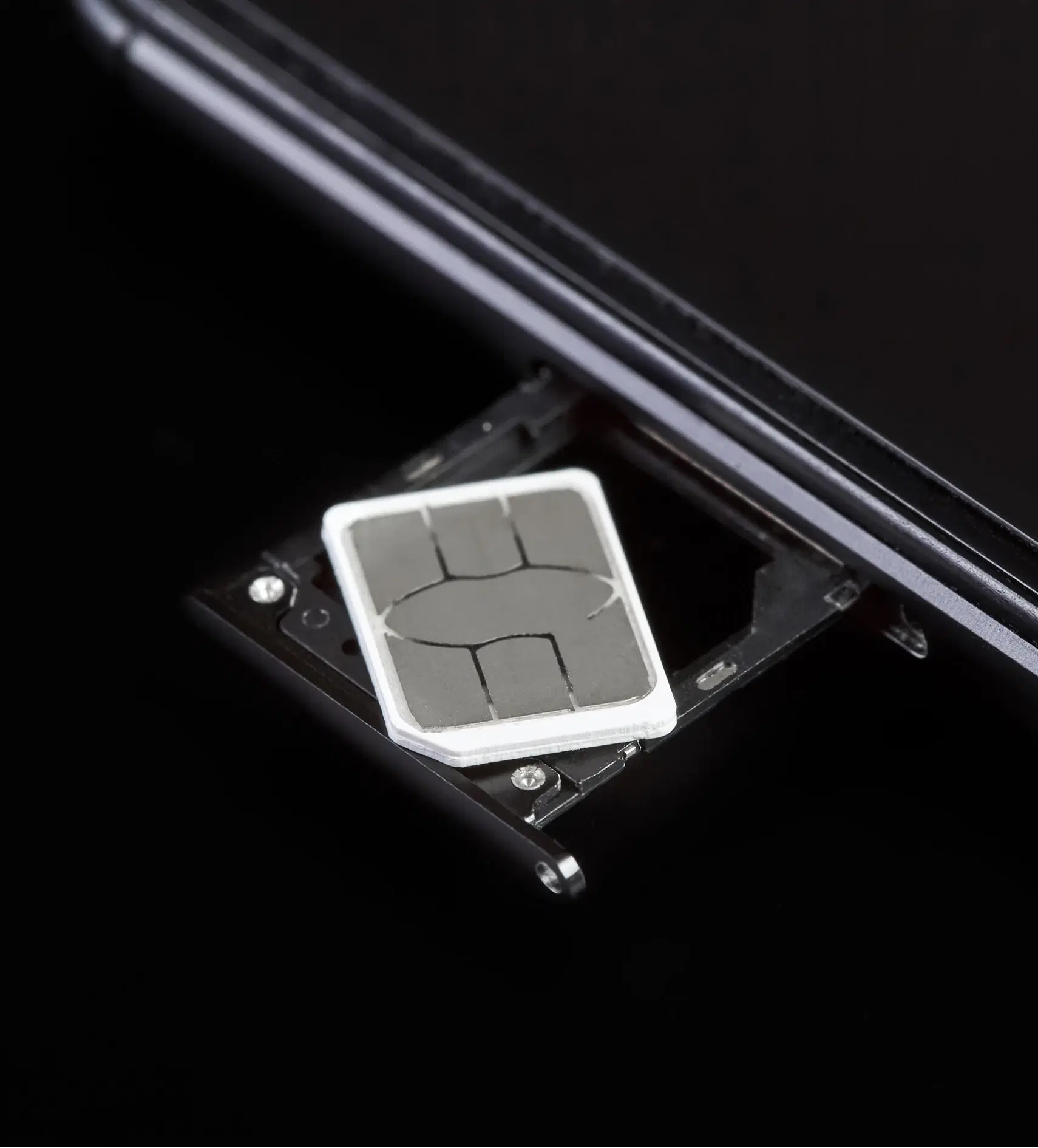 스마트폰 SIM 트레이와 SIM 카드